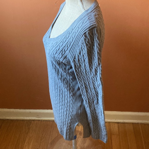 V-Neck Cable Knit Sweater - Light Gray - Picture 3 of 8